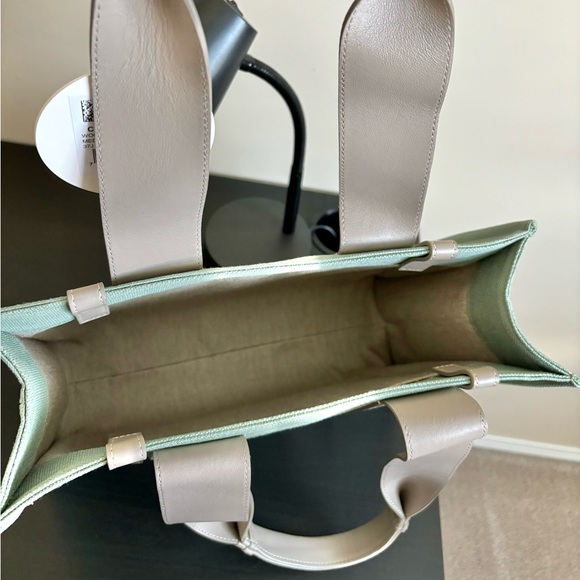 ✨NWT✨CHLOE MEDIUM WOODY TOTE (Green) - Picture 10 of 12